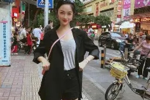 “单身人设、歧视女性、来中国只为捞钱”韩国霸总刚爆火就塌房