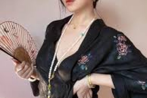 谢贤掌掴曾江明星为何这般嚣张盘点娱乐圈打人事件-娱乐在线观看